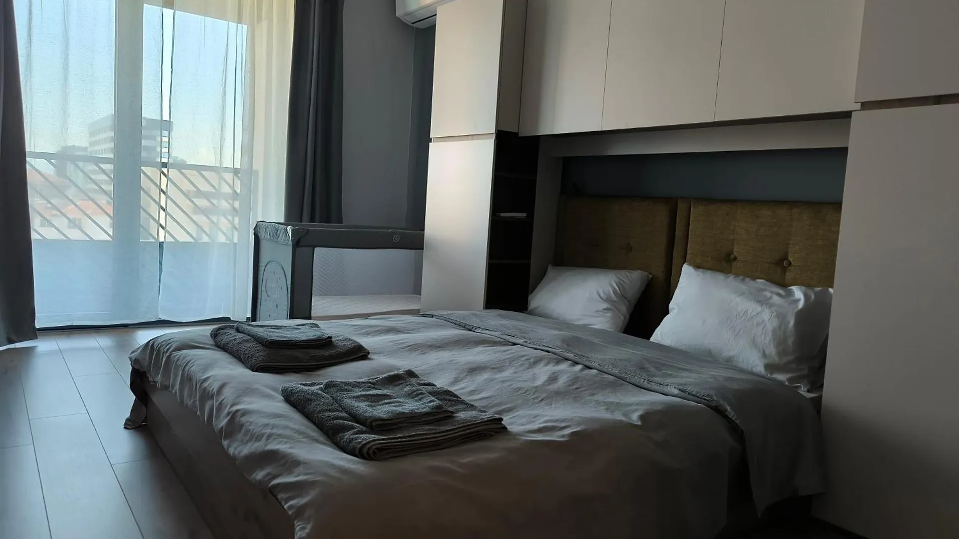 Brand-New 2 Bedroom Apartment In Central Sofia With Free Private Parking Bułgaria